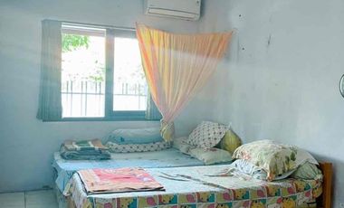rumah second 2lt Pondok Chandra dekat Merr Surabaya