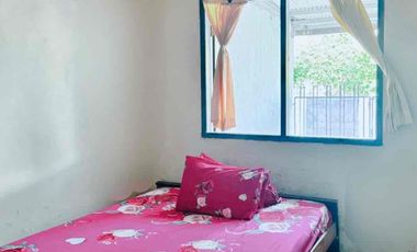 rumah second 2lt Pondok Chandra dekat Merr Surabaya
