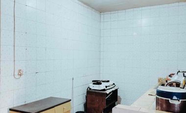 rumah second 2lt Pondok Chandra dekat Merr Surabaya