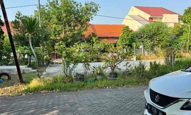 rumah second 2lt Pondok Chandra dekat Merr Surabaya