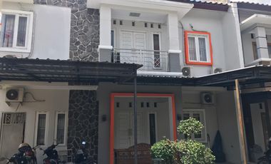 JUAL CEPAT BU Rumah Bonus Kos Aktif 8 Kamar nempel Kampus UII JOGJA 8 Kamar
