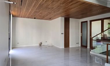 5-Bedroom House for Rent in Fort BGC, Taguig City