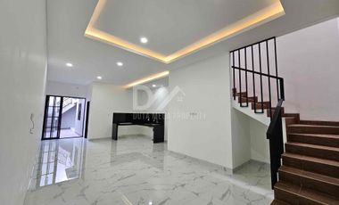Dijual rumah di Jakarta Barat