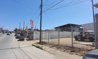 TERRENO EN VENTA AV. DEL PEÑON