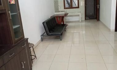 Disewakan Rumah Purimas UPN Rungkut Letak Strategis
