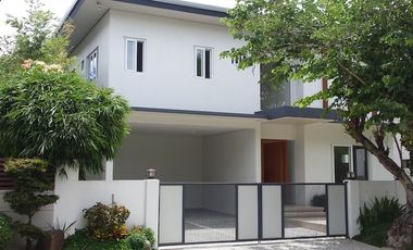 Single-family House For Rent at Ayala Southvale Primera