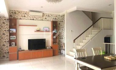 Rumah luas dan cantik dijual di Bintaro Sektor 7