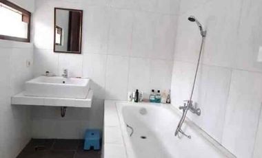 Rumah luas dan cantik dijual di Bintaro Sektor 7