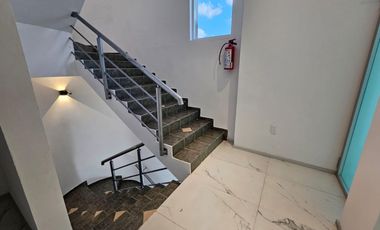 OFICINAS EN RENTA EN  PRIMER PISO SOBRE AV. LEONA VICARIO, METEPEC