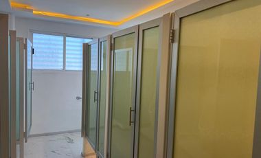 OFICINAS EN RENTA EN  PRIMER PISO SOBRE AV. LEONA VICARIO, METEPEC