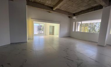 OFICINAS EN RENTA EN  PRIMER PISO SOBRE AV. LEONA VICARIO, METEPEC