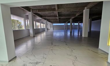 OFICINAS EN RENTA EN  PRIMER PISO SOBRE AV. LEONA VICARIO, METEPEC