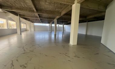 OFICINAS EN RENTA EN  PRIMER PISO SOBRE AV. LEONA VICARIO, METEPEC