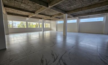 OFICINAS EN RENTA EN  PRIMER PISO SOBRE AV. LEONA VICARIO, METEPEC