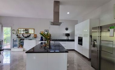 5 Spacious Bedrooms FOR SALE: SPANISH-STYLE BUNGALOW IN TALISAY CITY, CEBU