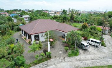 5 Spacious Bedrooms FOR SALE: SPANISH-STYLE BUNGALOW IN TALISAY CITY, CEBU