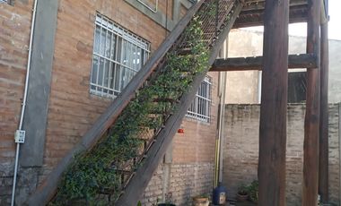 Locales Comerciales y Viviendas