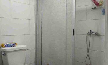 vendo Casa Sólida de 2pisos por terminal agropecuario de Iquique. 4Dormitorios 2Baños.