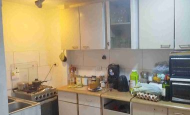 vendo Casa Sólida de 2pisos por terminal agropecuario de Iquique. 4Dormitorios 2Baños.