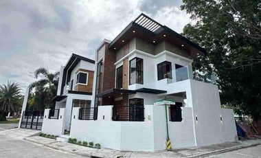 4 Bedroom 𝐁𝐫𝐚𝐧𝐝 𝐍𝐞𝐰 𝐌𝐨𝐝𝐞𝐫𝐧 𝐂𝐨𝐫𝐧𝐞𝐫 𝐋𝐨𝐭 𝐇𝐨𝐮𝐬𝐞 𝐰𝐢𝐭𝐡 𝐒𝐰𝐢𝐦𝐦𝐢𝐧𝐠 𝐏𝐨𝐨𝐥 𝐧𝐞𝐚𝐫 𝐂𝐥𝐚𝐫𝐤, 𝐏𝐚𝐦𝐩𝐚𝐧𝐠𝐚