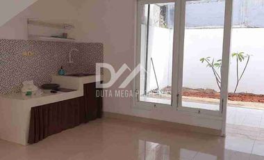 Dijual rumah 2 lantai di Serpong park, Tangerang selatan