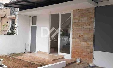 Dijual rumah 2 lantai di Serpong park, Tangerang selatan