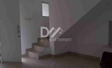 Dijual rumah 2 lantai di Serpong park, Tangerang selatan