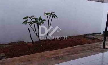 Dijual rumah 2 lantai di Serpong park, Tangerang selatan