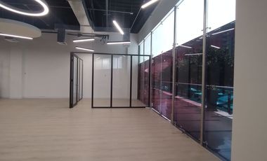 Oficina en arriendo en Alto Prado.