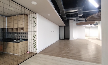 Oficina en arriendo en Alto Prado.