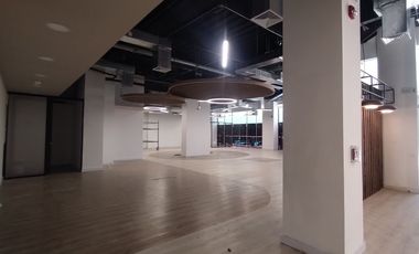 Oficina en arriendo en Alto Prado.