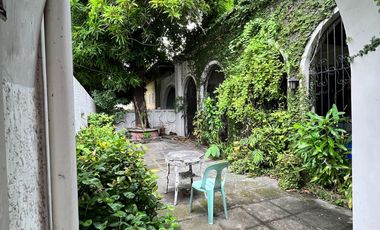 RUSH SALE WHITE PLAINS VILLAGE 6 BEDROOMS OLD HOUSE AND LOT QUEZON CITY