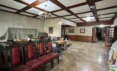 RUSH SALE WHITE PLAINS VILLAGE 6 BEDROOMS OLD HOUSE AND LOT QUEZON CITY