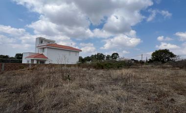 Se Vende Terreno de 800 m² en Esquina Ubicado en el Fraccionamiento La Joya en Haras del Bosque