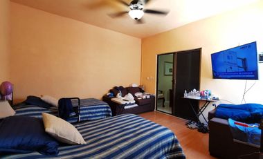 Valle del Contry Amplia residencia de 4 recámaras
