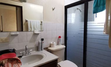 Valle del Contry Amplia residencia de 4 recámaras