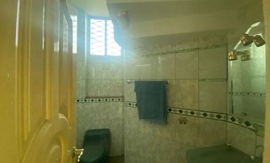 Casa con terreno amplio zona norte de Manta jp