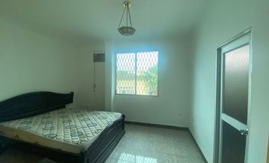 Casa con terreno amplio zona norte de Manta jp