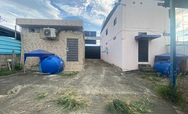 Casa con terreno amplio zona norte de Manta jp