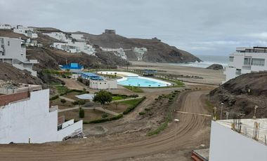 Vendo Casa de Playa en Estreno en Playa Honda