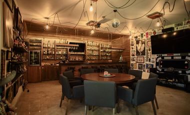 GRAN RESIDENCIA CON ALBERCA Y AMPLIO JARDIN EN CAÑADAS