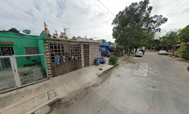 Casa en calle Uruguay, El Peten, Playa del Carmen, Quintana Roo, México. ¡NO CRÉDITOS!