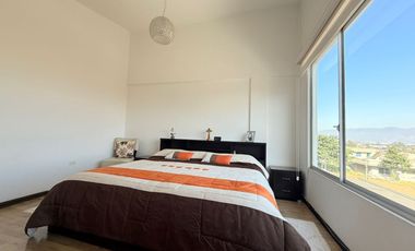 Casa Hermosa y moderna en el mejor sector de Tumbaco