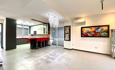 SE VENDE CASA EXCLUSIVA EN URB. PALERMO EN MACHALA