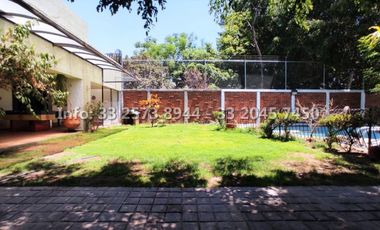 Casa con amplio jardin cerca de Plaza del Sol