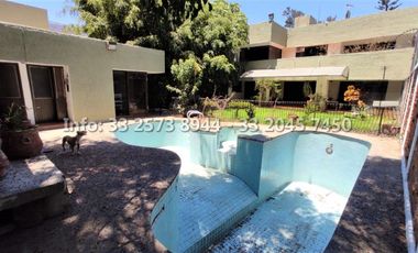 Casa con amplio jardin cerca de Plaza del Sol