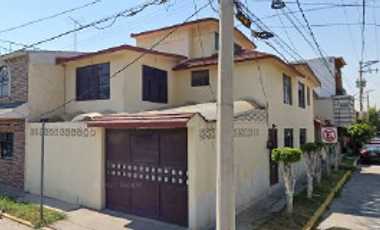 ¡EXCELENTE OPORTUNIDAD! casa en venta, muy por debajo del costo comercial!!!