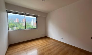 Apartamento en arriendo en Cumbres  , Envigado, Antioquia