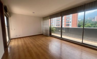 Apartamento en arriendo en Cumbres  , Envigado, Antioquia