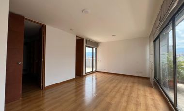 Apartamento en arriendo en Cumbres  , Envigado, Antioquia